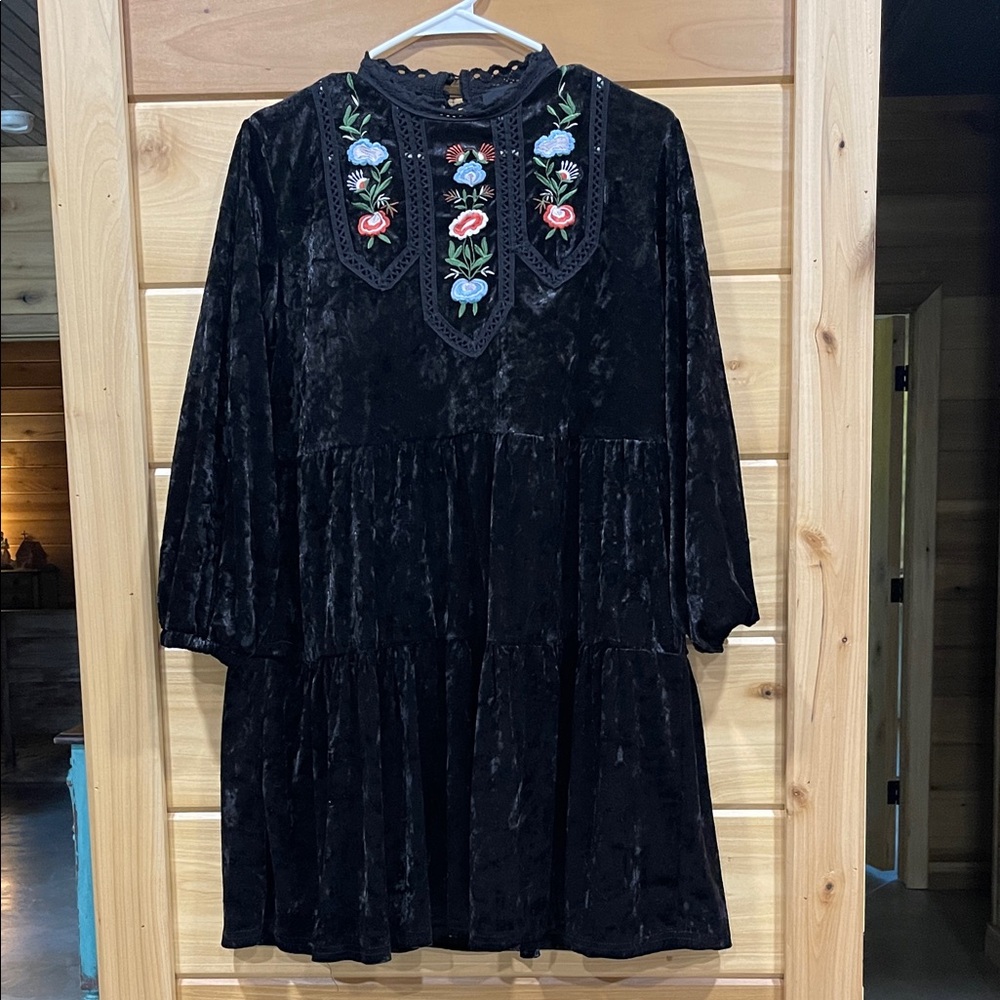 Sweet Claire Black Velvet Dress with Embroidered Floral Accents